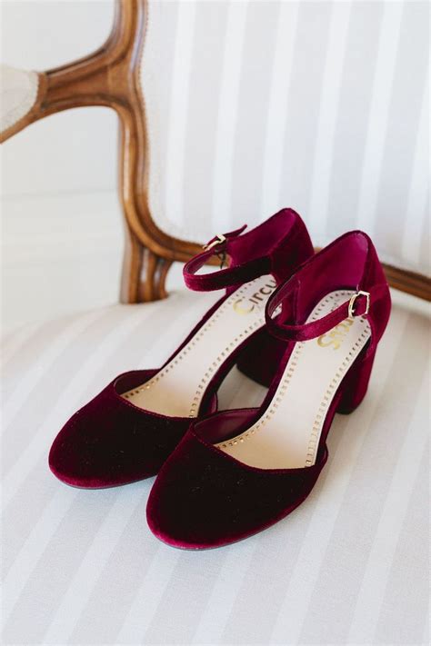 burgundy heels closed toe.